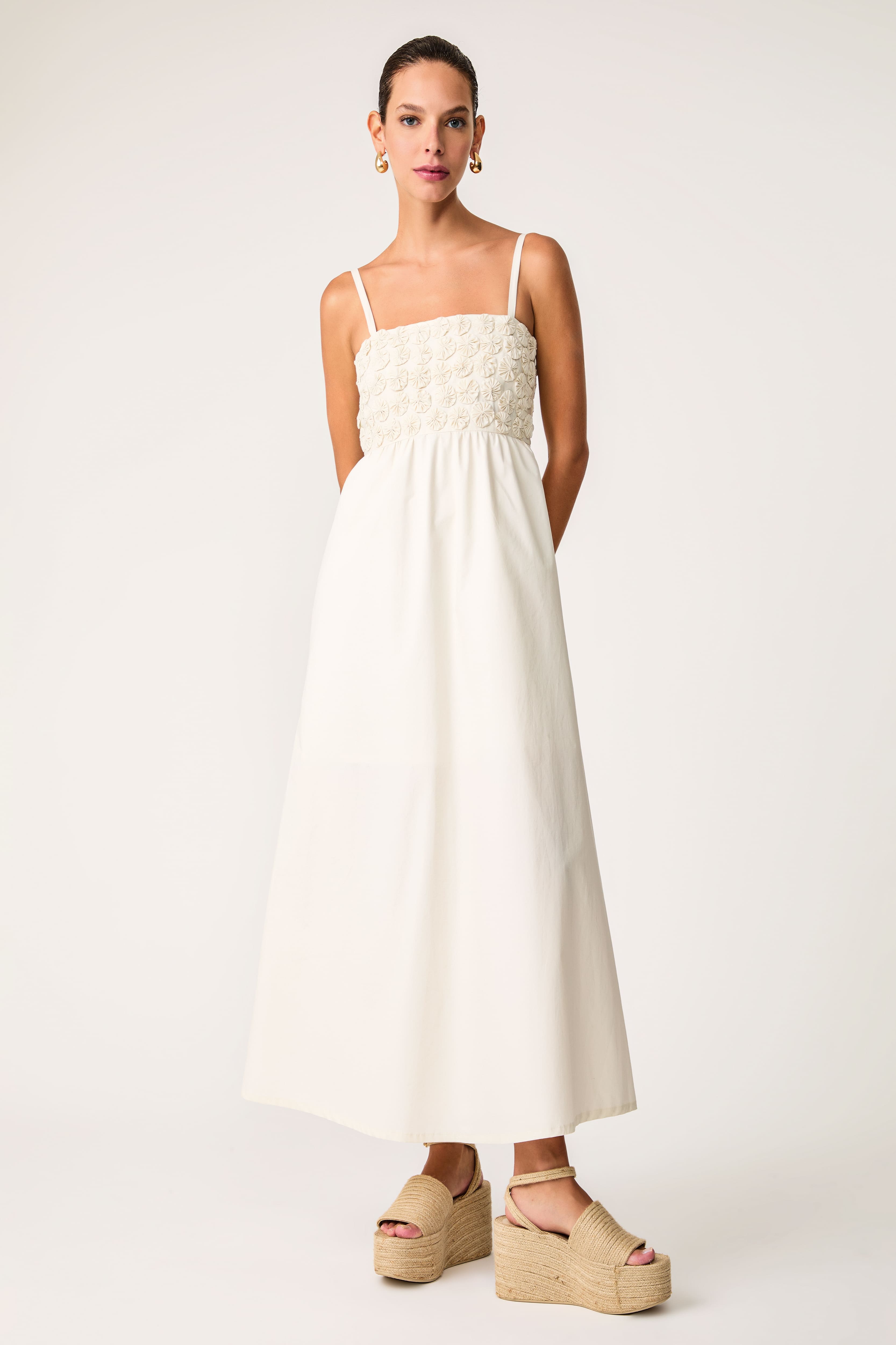 Vestido Midi Detalhes Artesanais Le Corail Champagne