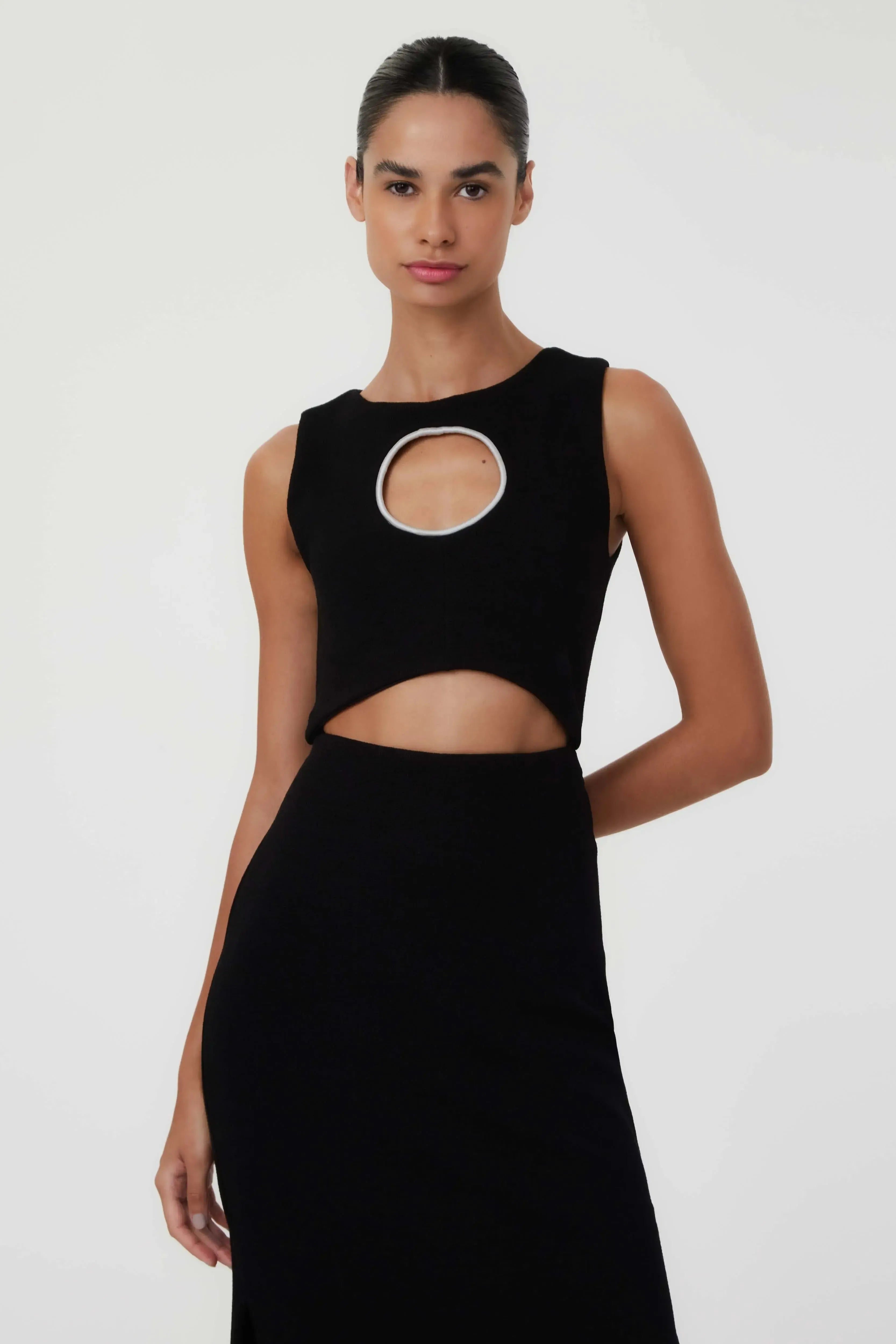 Vestido cut out círculo black