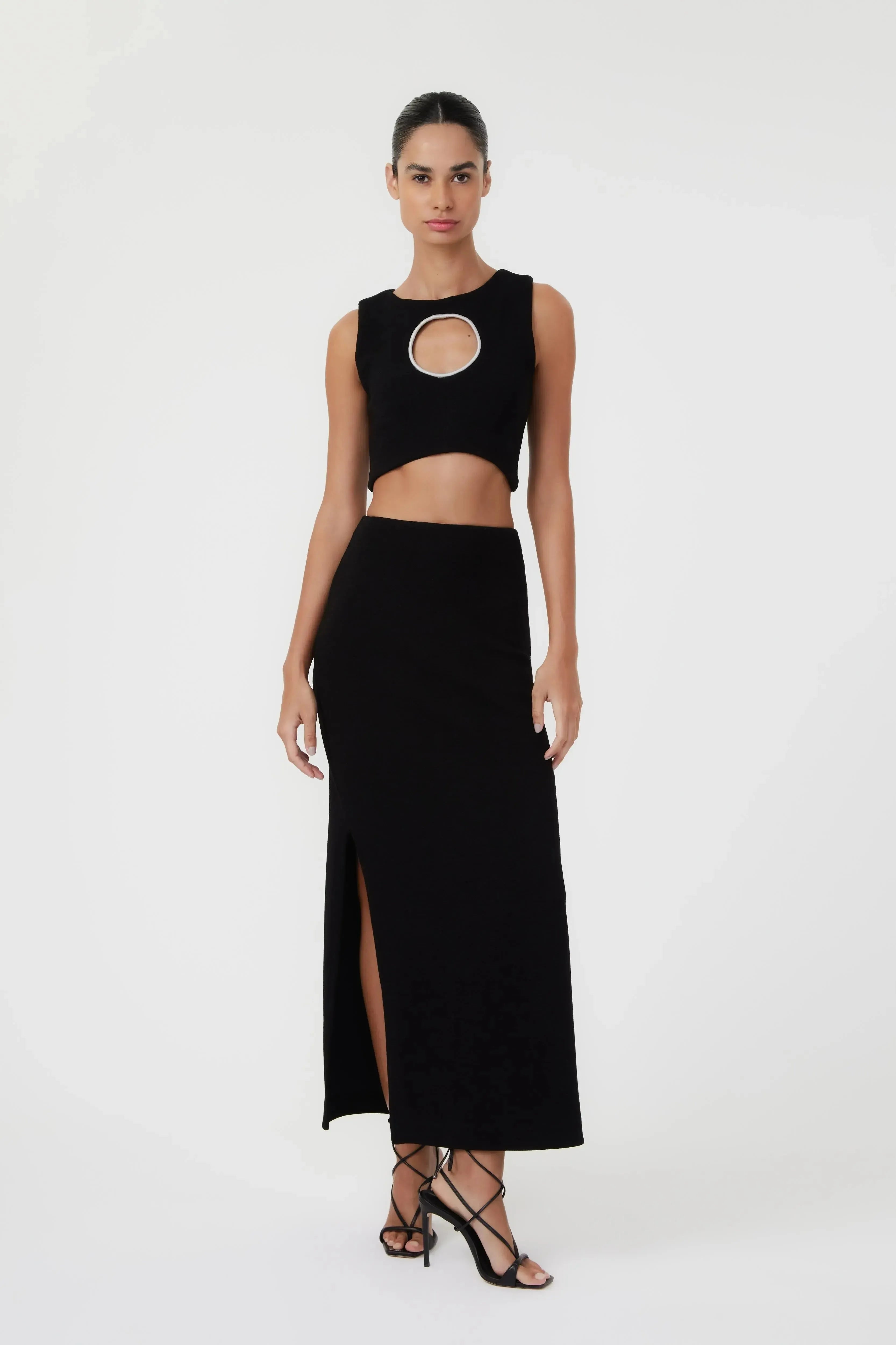 Vestido cut out círculo black
