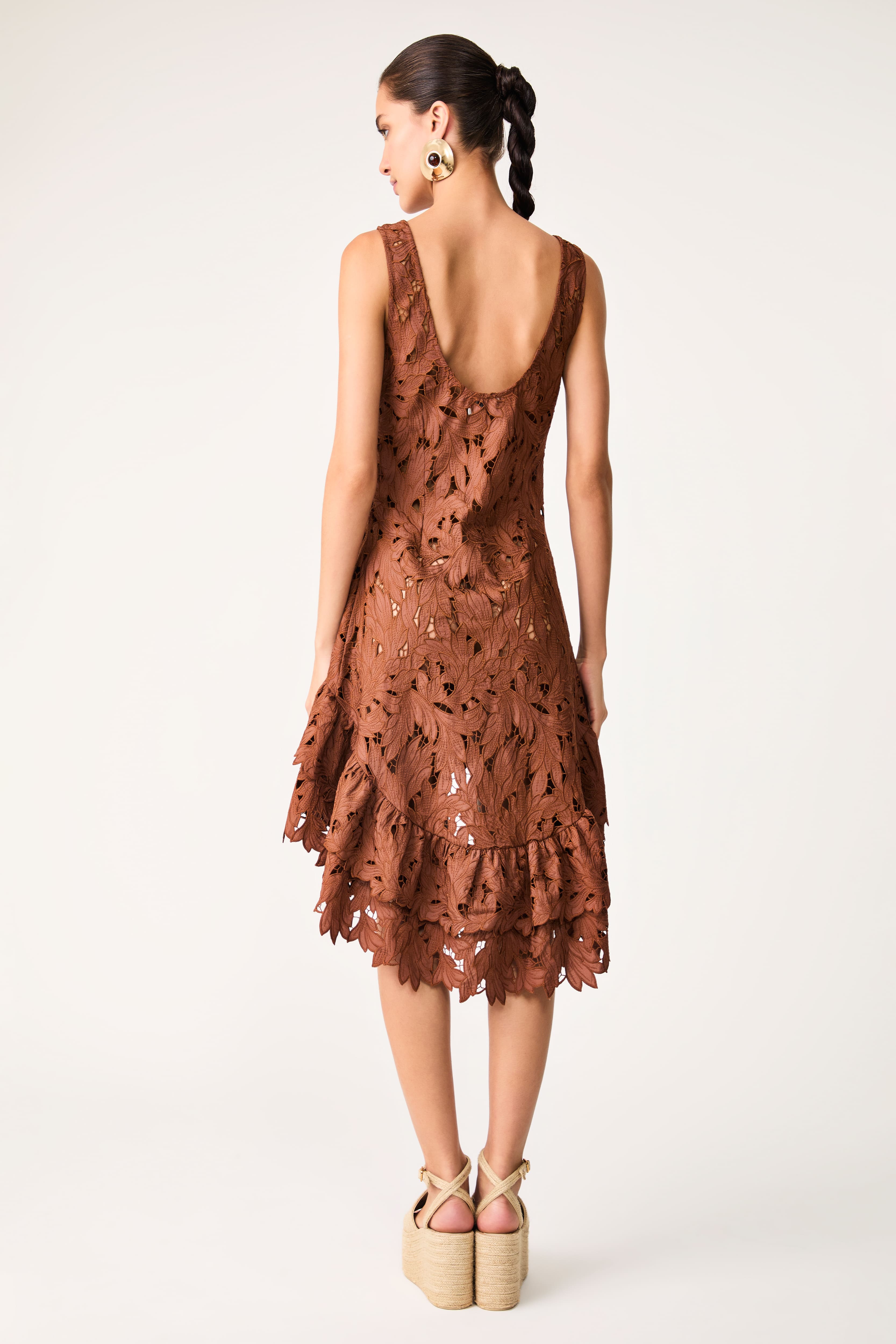 Vestido Babados Richelieu Les Algues Mocha