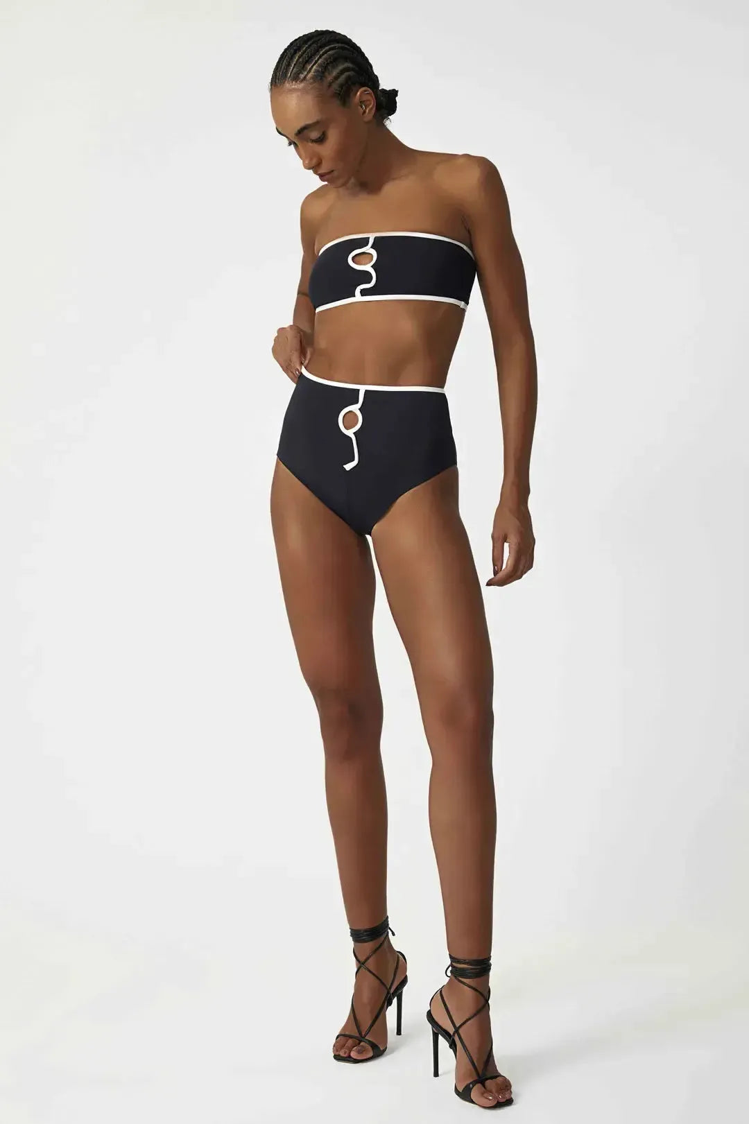 Biquíni hot pants recortes black