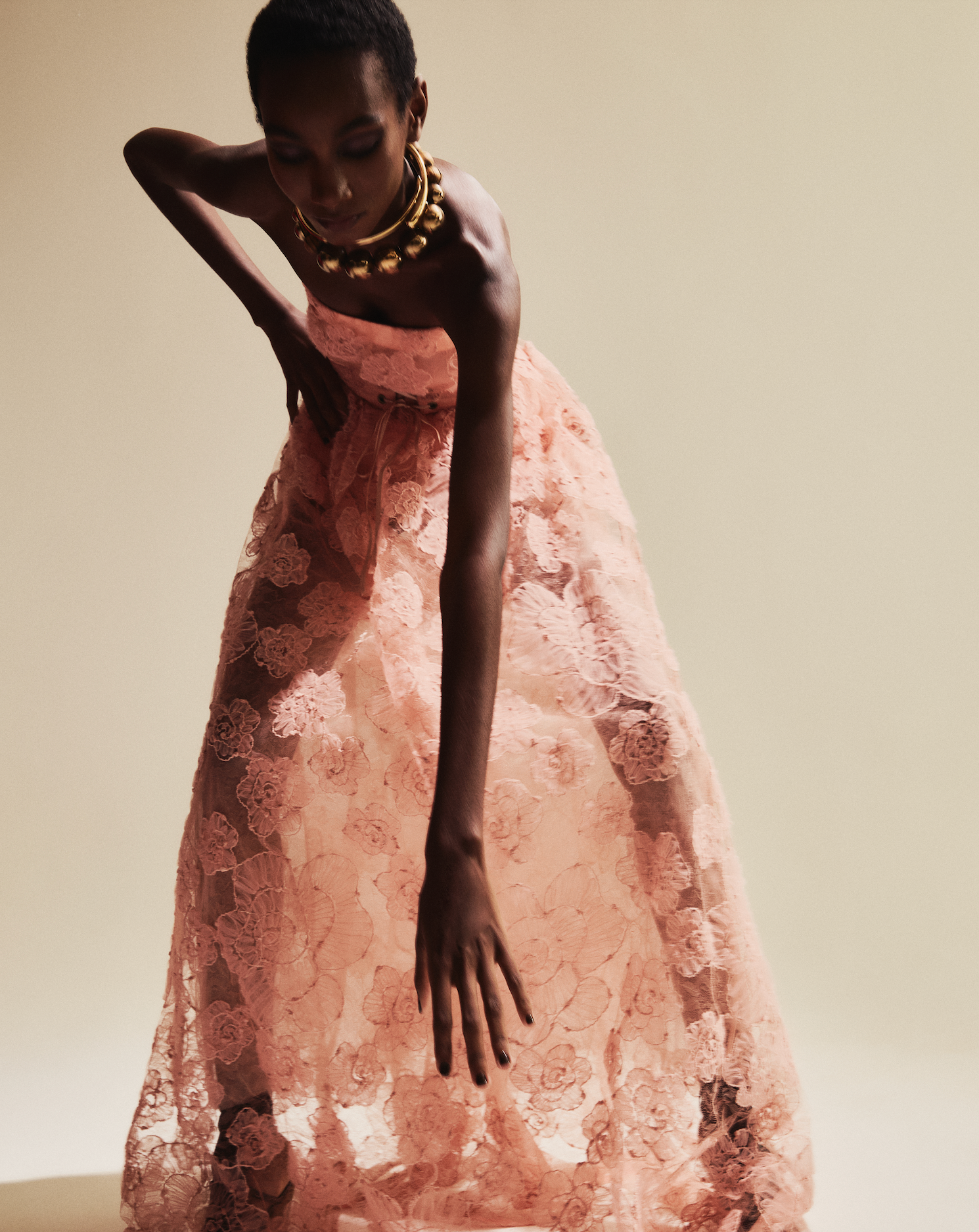Vestido TQC Fleur Rosé Collab Vanessa Abbud