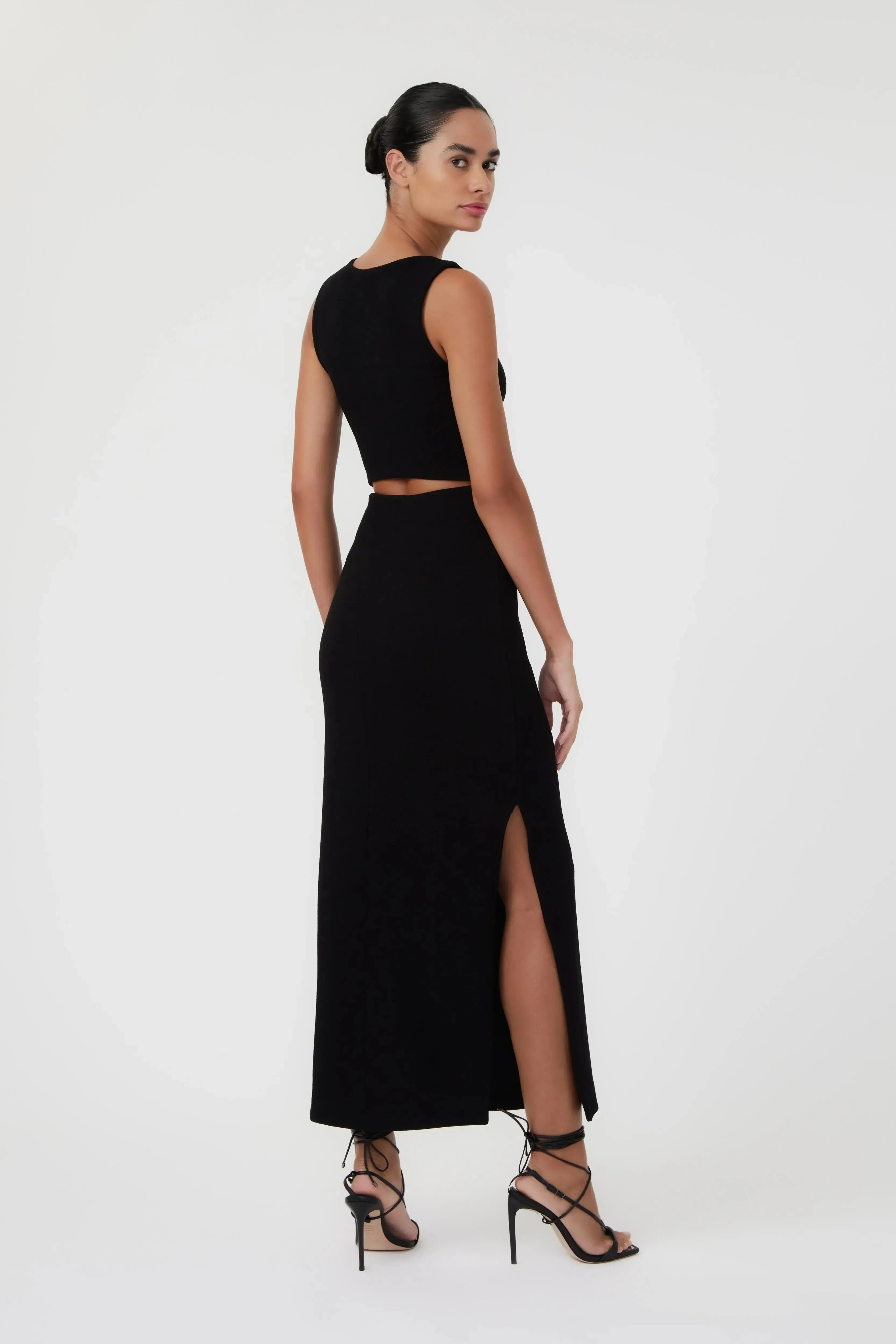 Vestido cut out círculo black