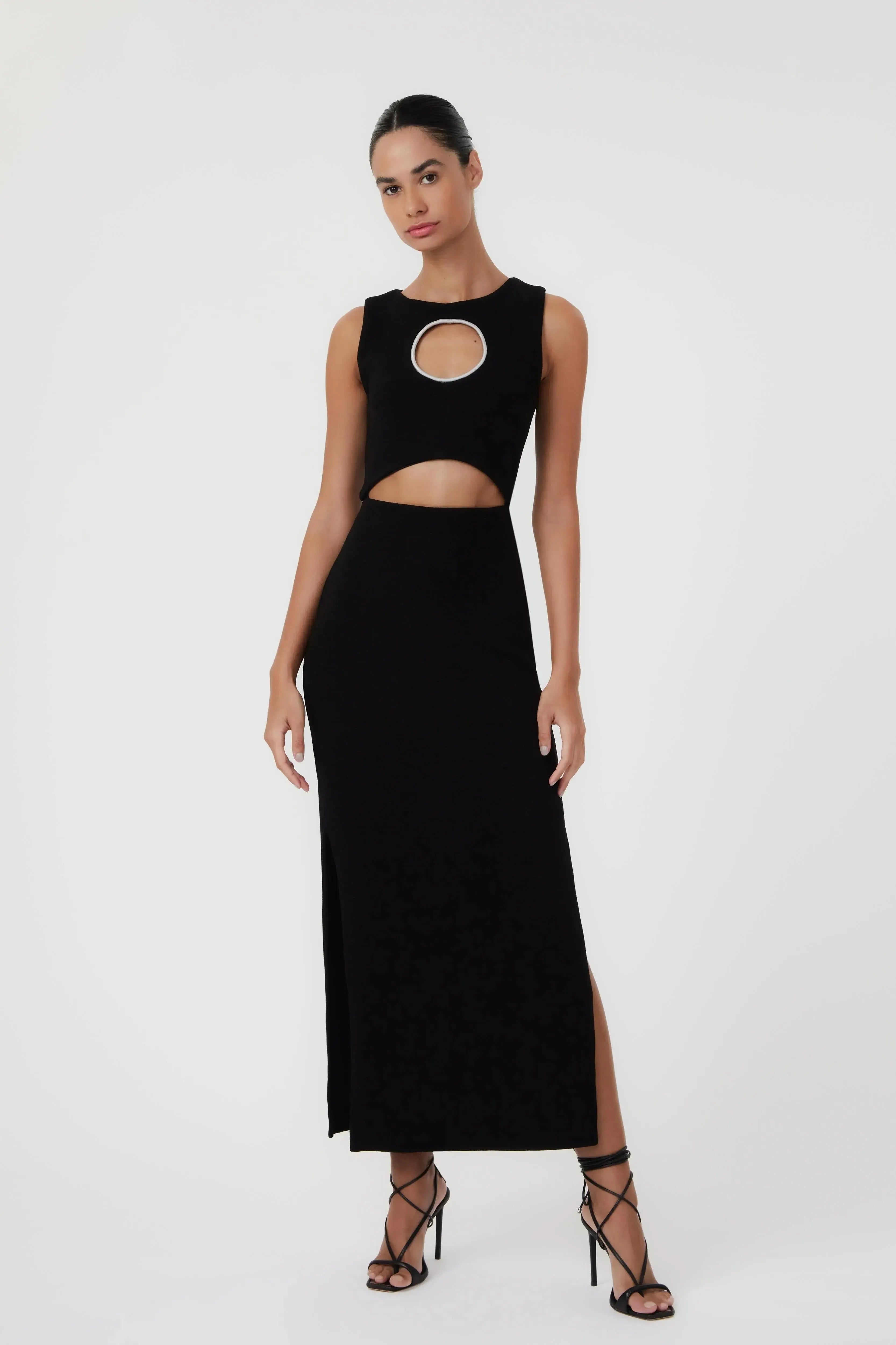 Vestido cut out círculo black