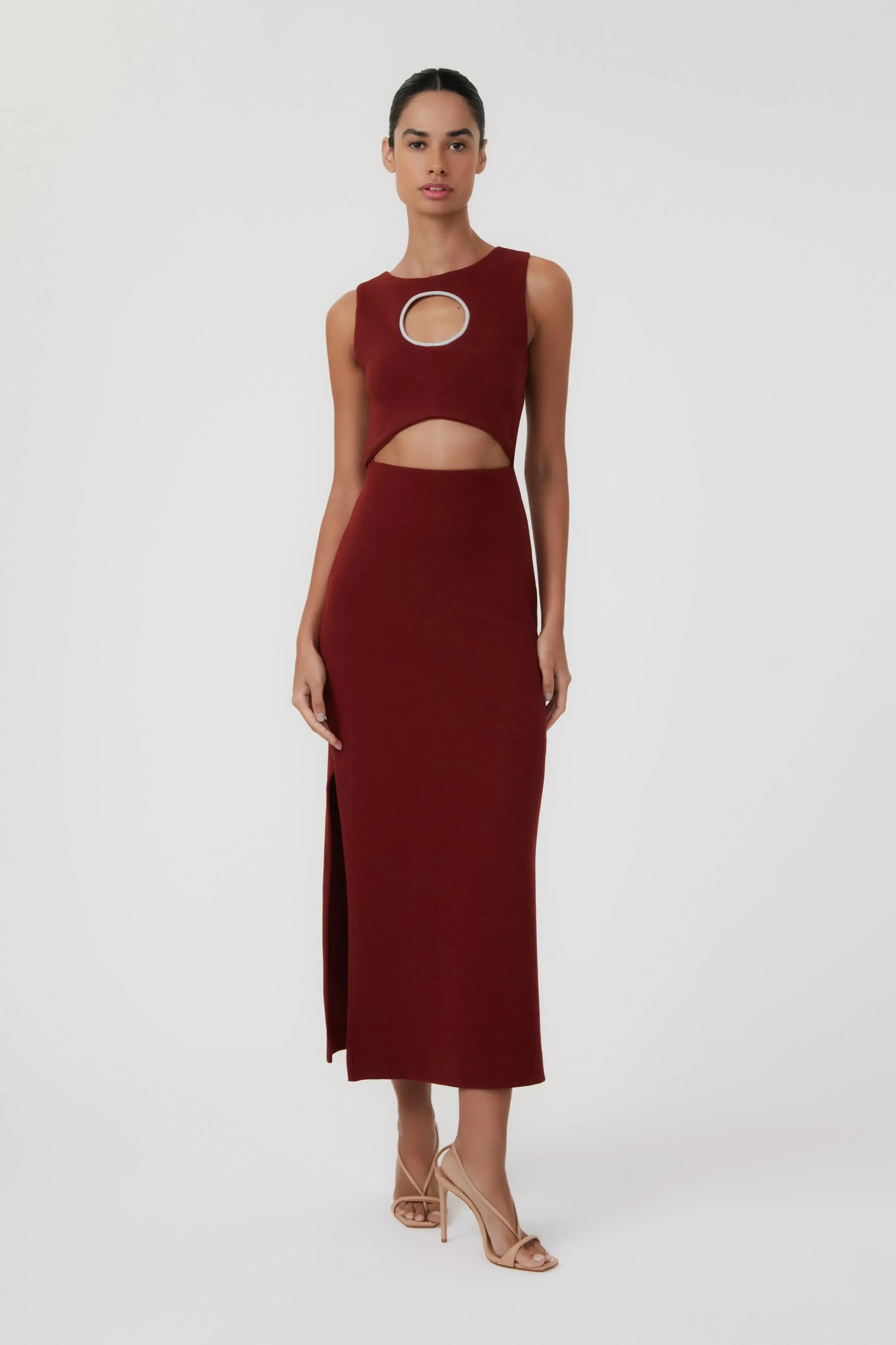 Vestido cut out círculo cherry