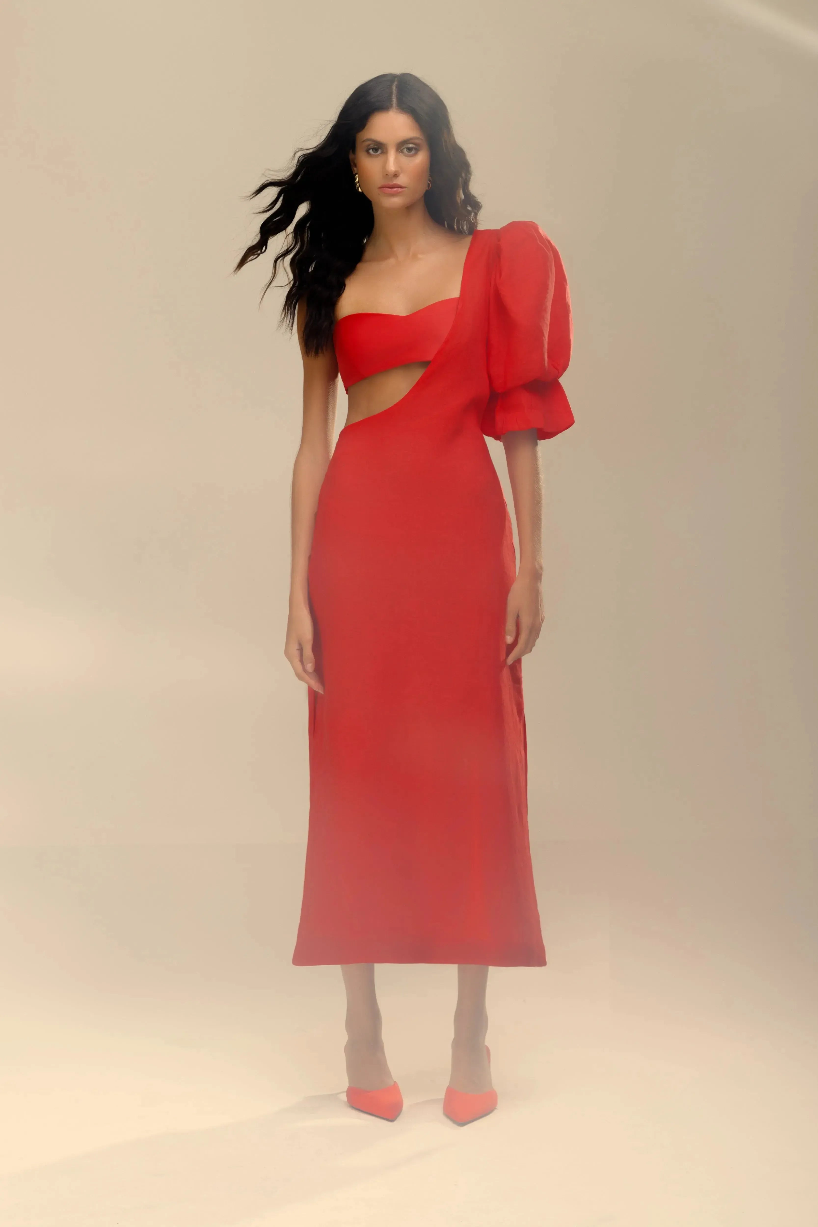Vestido ombro só manga volume vermelho